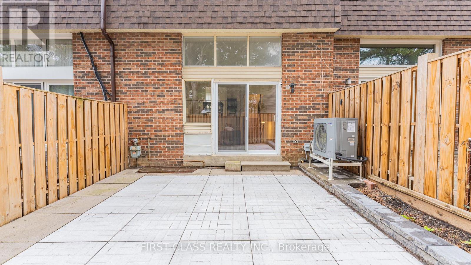 102 Jenny Wrenway Way, Toronto (hillcrest Village), Ontario