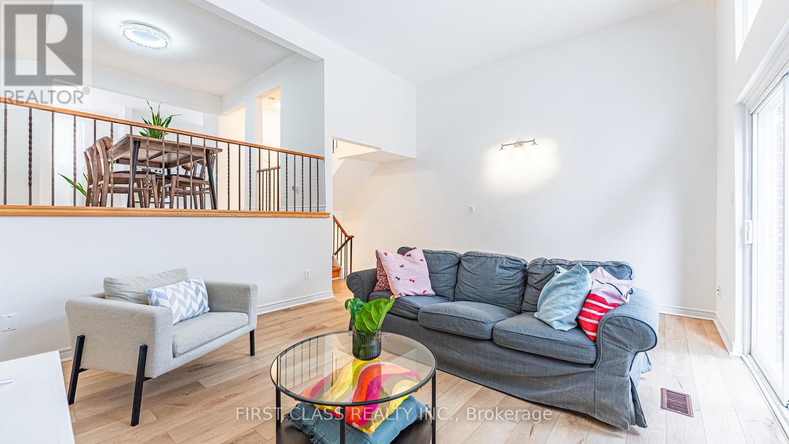 102 Jenny Wrenway Way, Toronto (hillcrest Village), Ontario