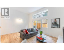 102 JENNY WRENWAY WAY
