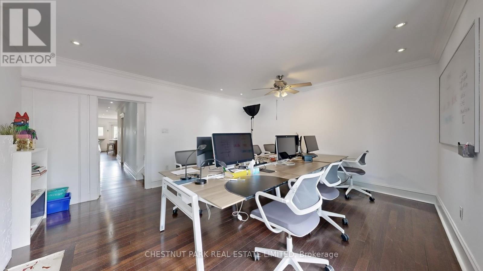 9 Edgedale Road, Toronto (north St. James Town), Ontario