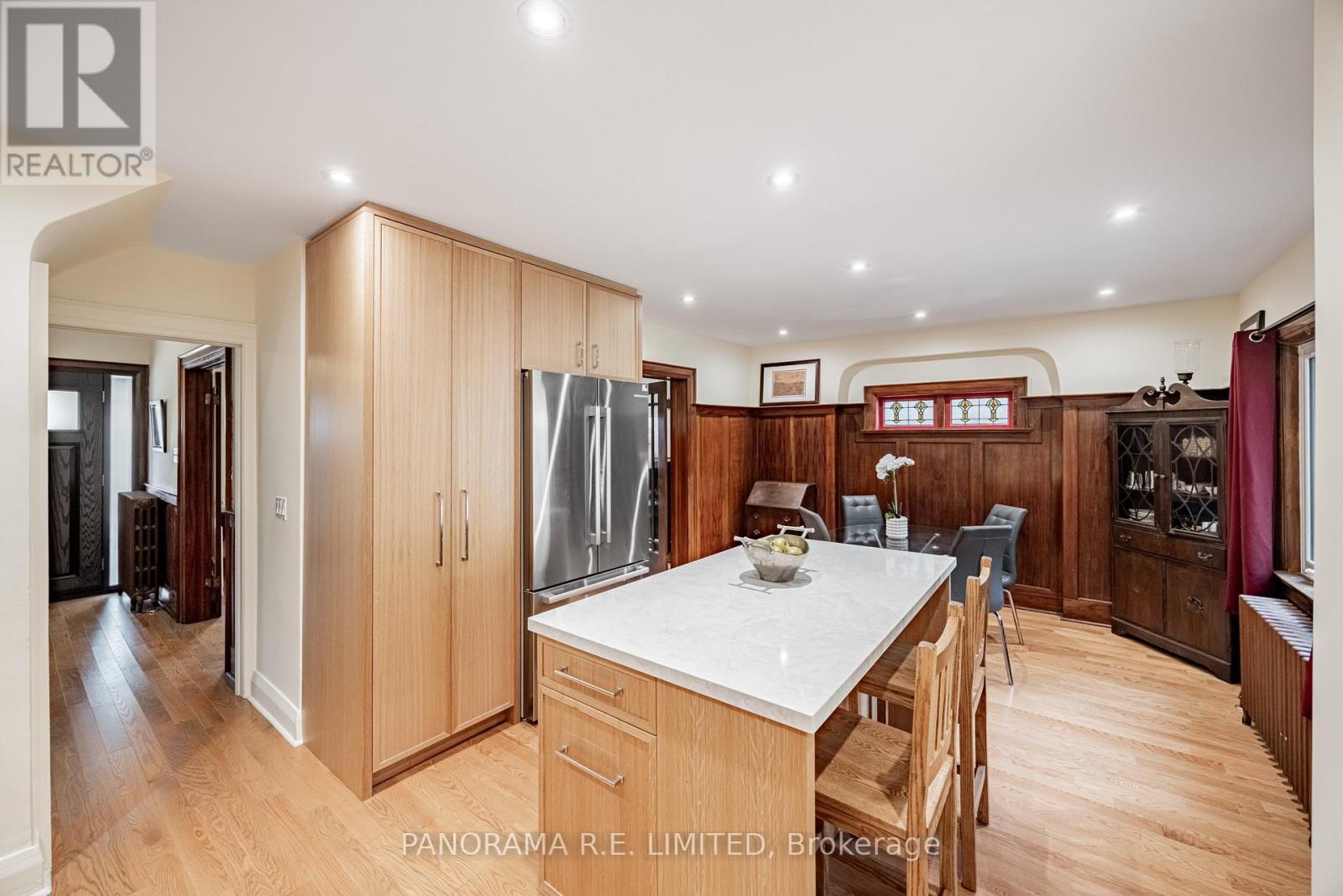 239 Winona Drive, Toronto (oakwood Village), Ontario