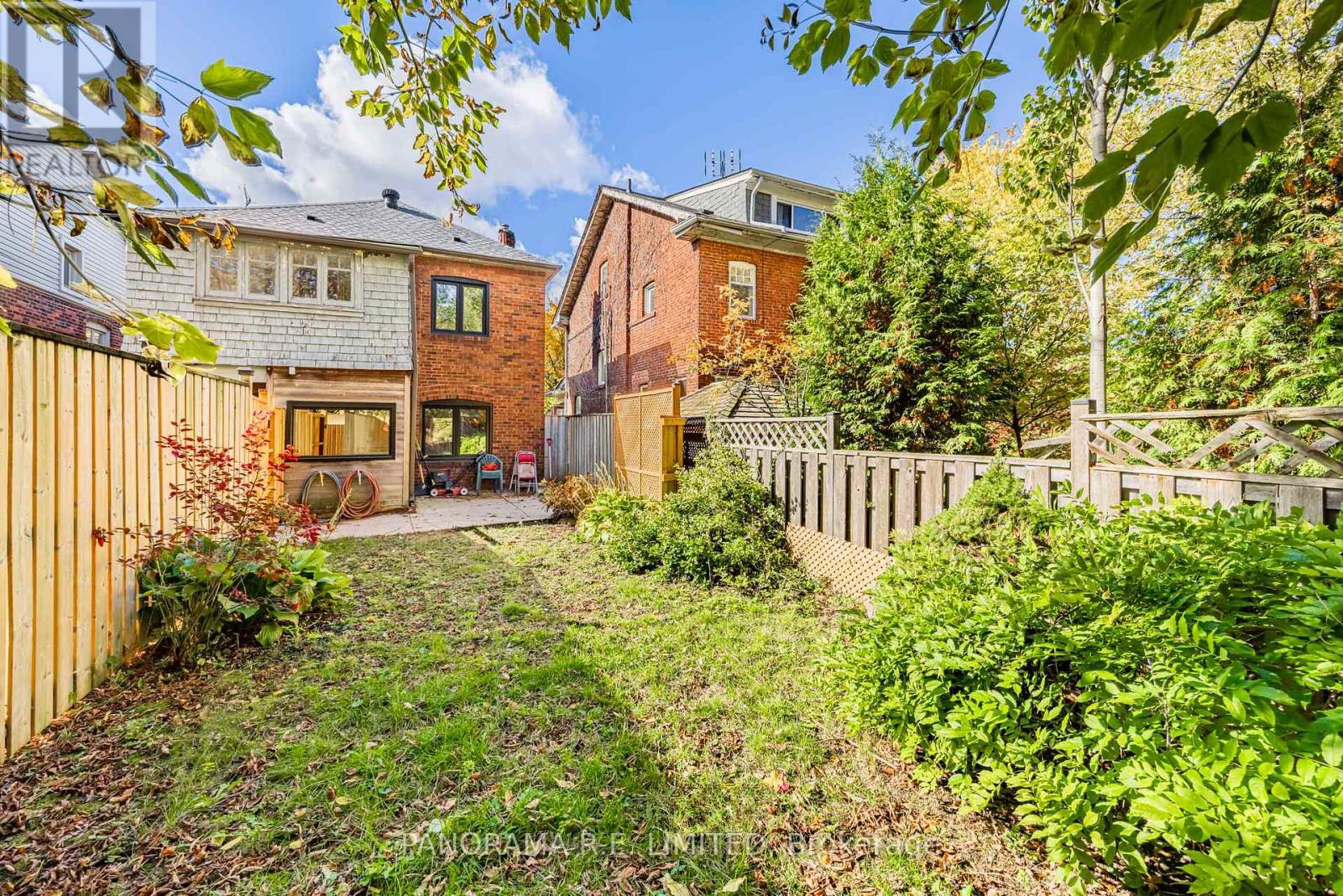 239 Winona Drive, Toronto (oakwood Village), Ontario