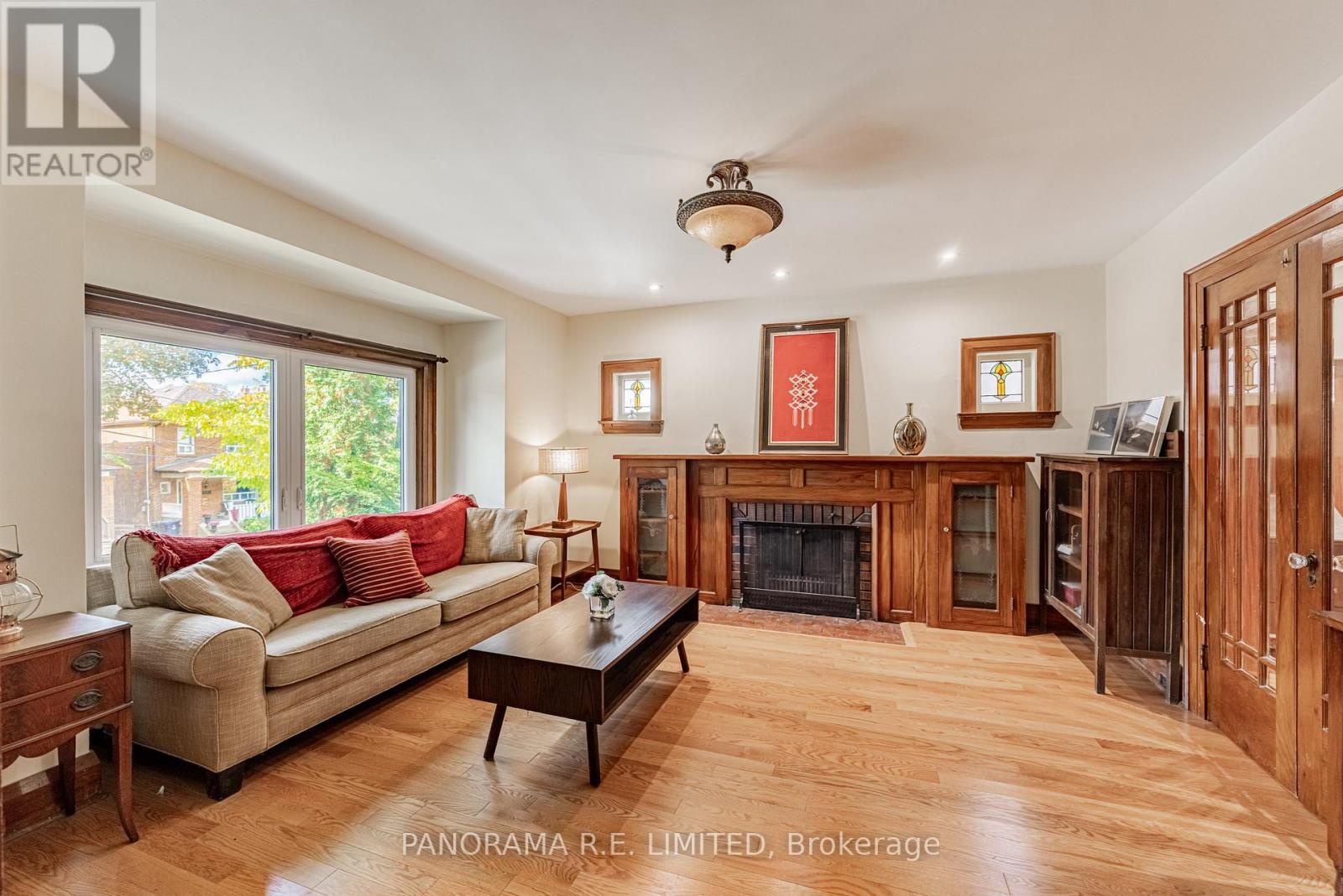 239 Winona Drive, Toronto (oakwood Village), Ontario