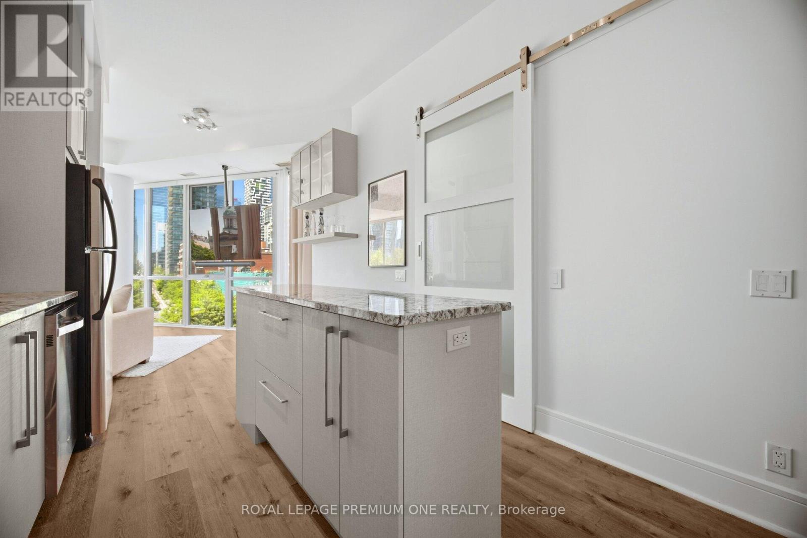 S430 - 112 George Street, Toronto (moss Park), Ontario
