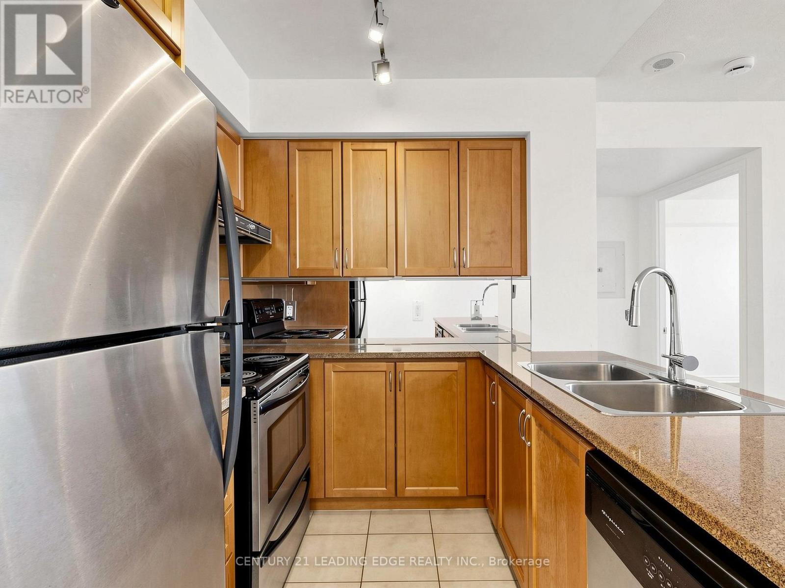 1601 - 18 Kenaston Garden, Toronto (bayview Village), Ontario
