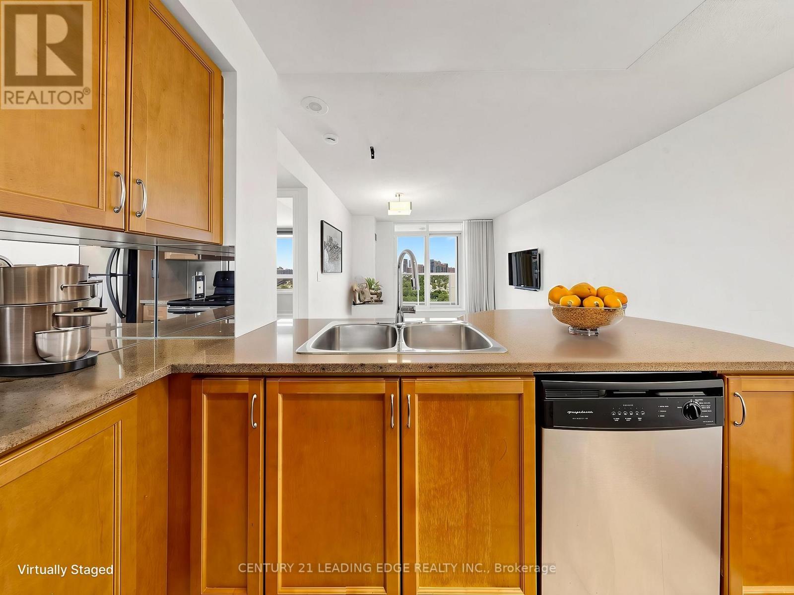 1601 - 18 Kenaston Garden, Toronto (bayview Village), Ontario