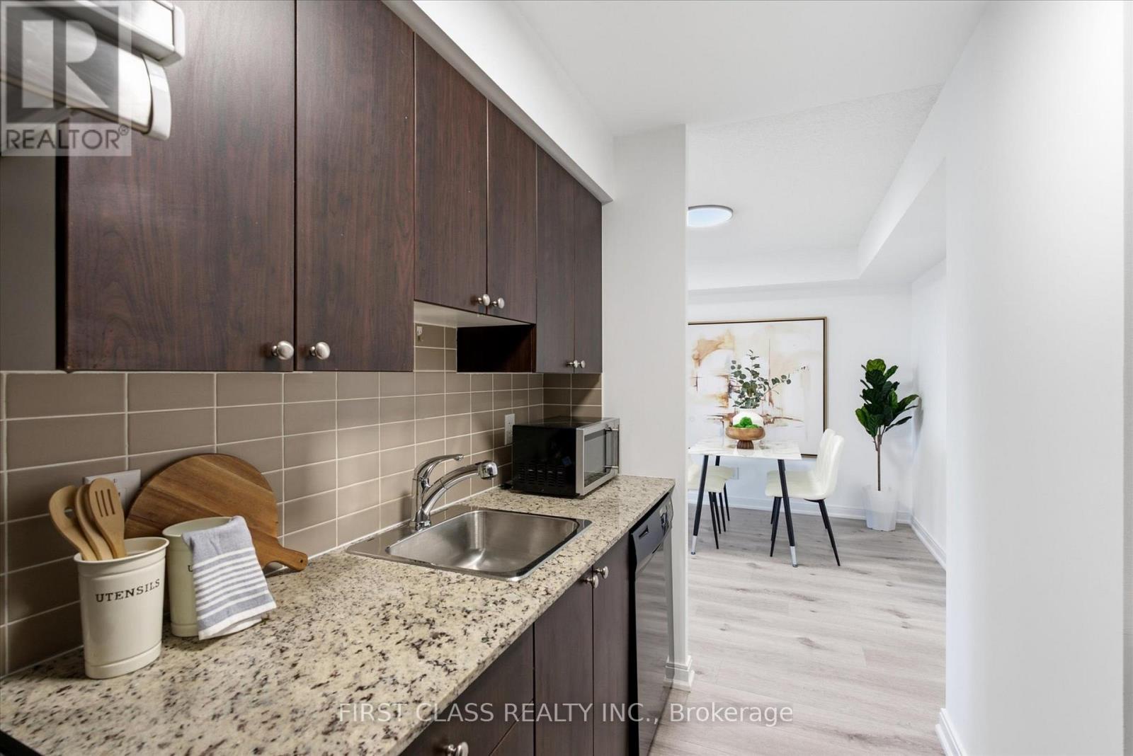 2918 - 181 Village Green Square, Toronto (agincourt South-malvern West), Ontario