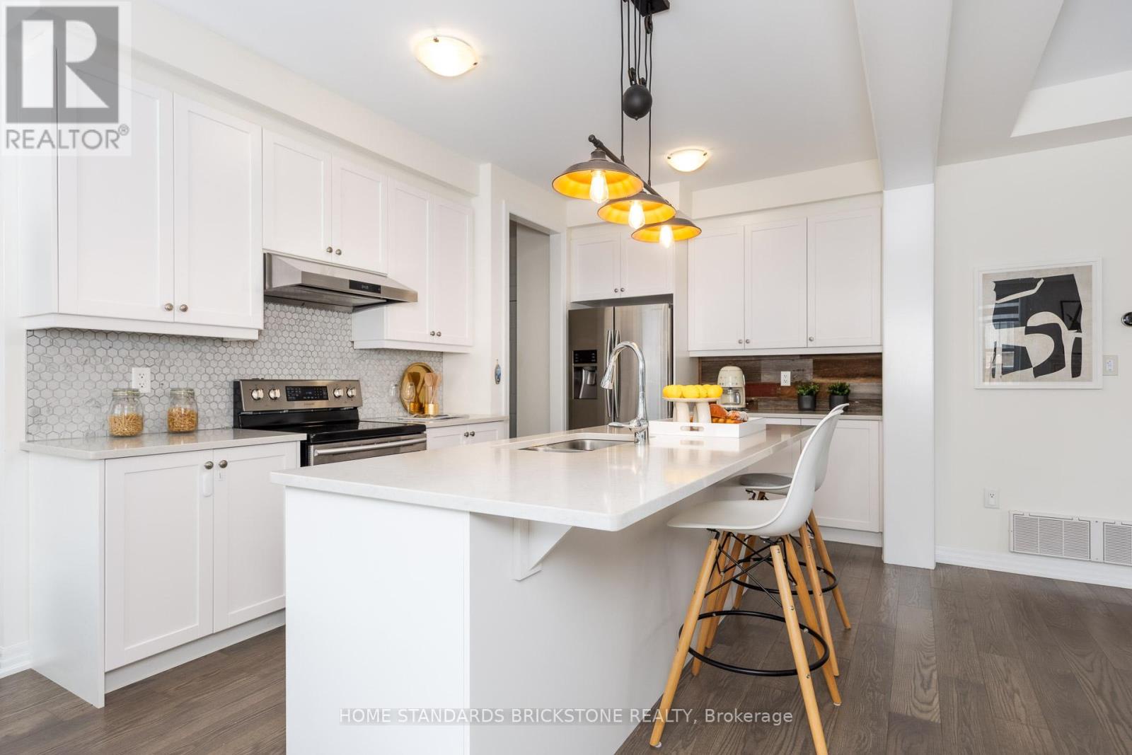 3314 Mintwood Circle, Oakville (go Glenorchy), Ontario