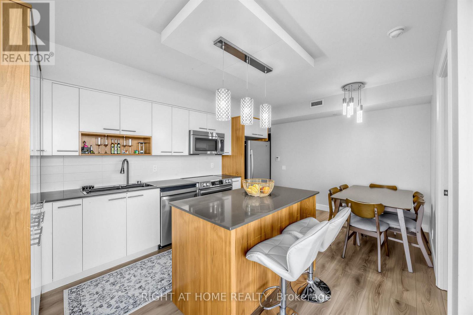 2502 - 5 Valhalla Inn Road, Toronto (islington-city Centre West), Ontario