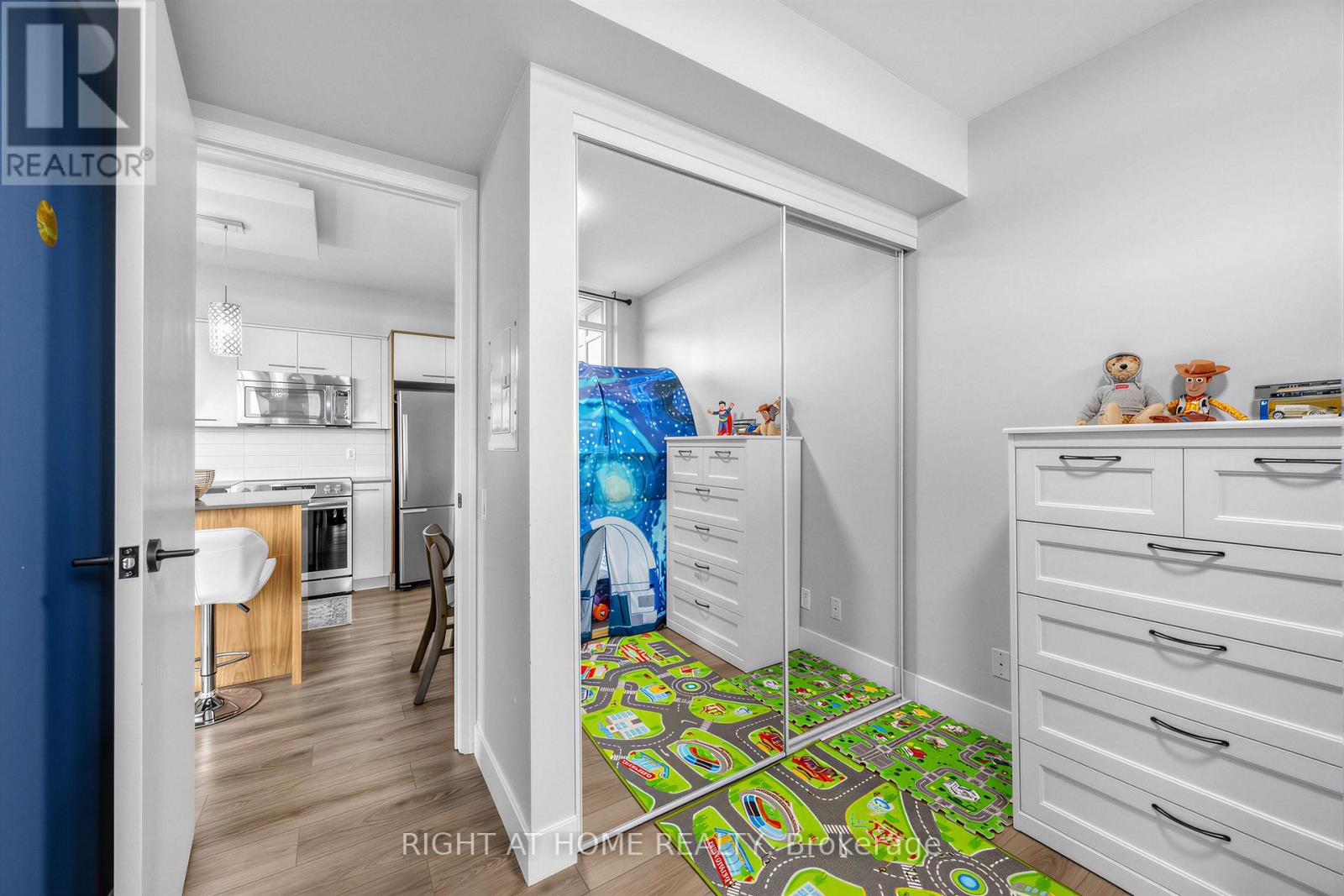 2502 - 5 Valhalla Inn Road, Toronto (islington-city Centre West), Ontario