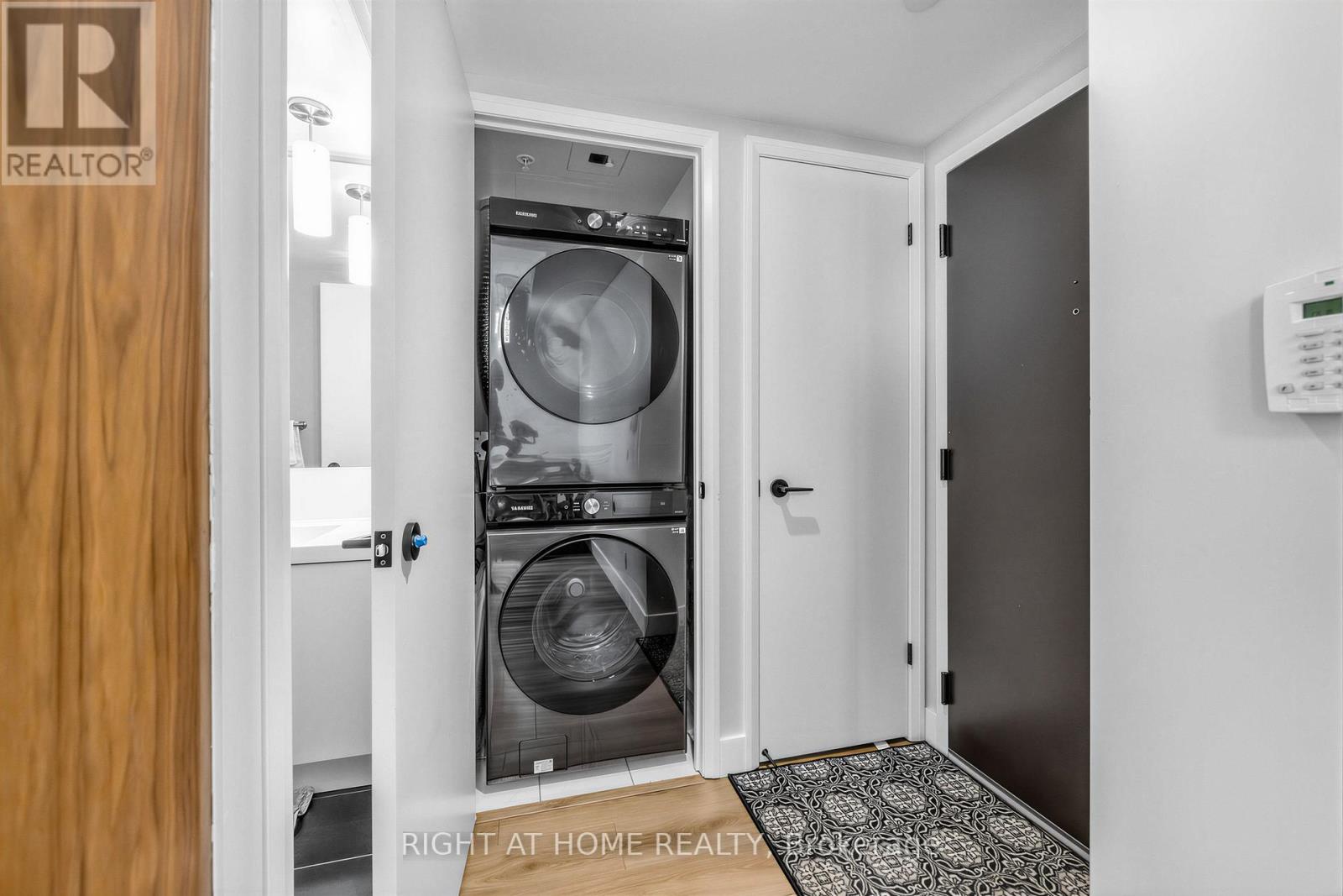 2502 - 5 Valhalla Inn Road, Toronto (islington-city Centre West), Ontario