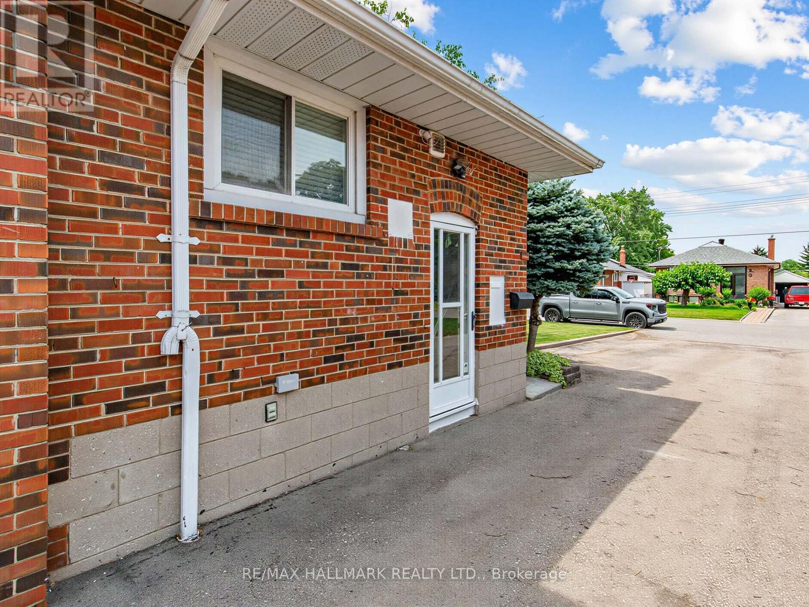 7 Penworth Road, Toronto (wexford-maryvale), Ontario