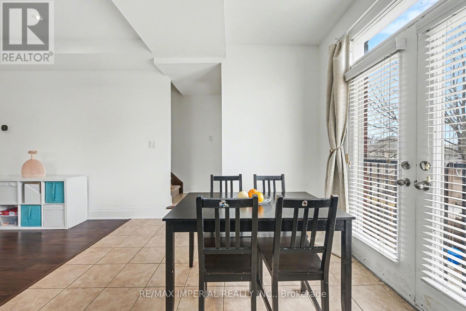 2 - 2964 Islington Avenue, Toronto (humber Summit), Ontario