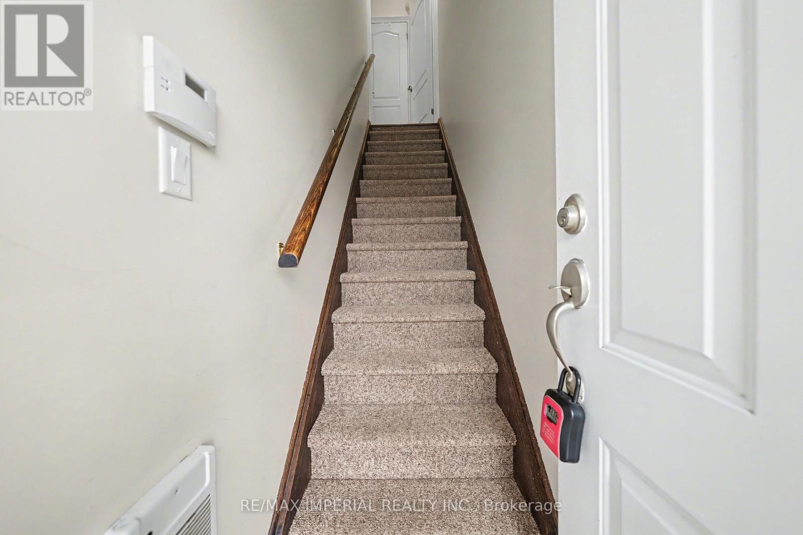 2 - 2964 Islington Avenue, Toronto (humber Summit), Ontario