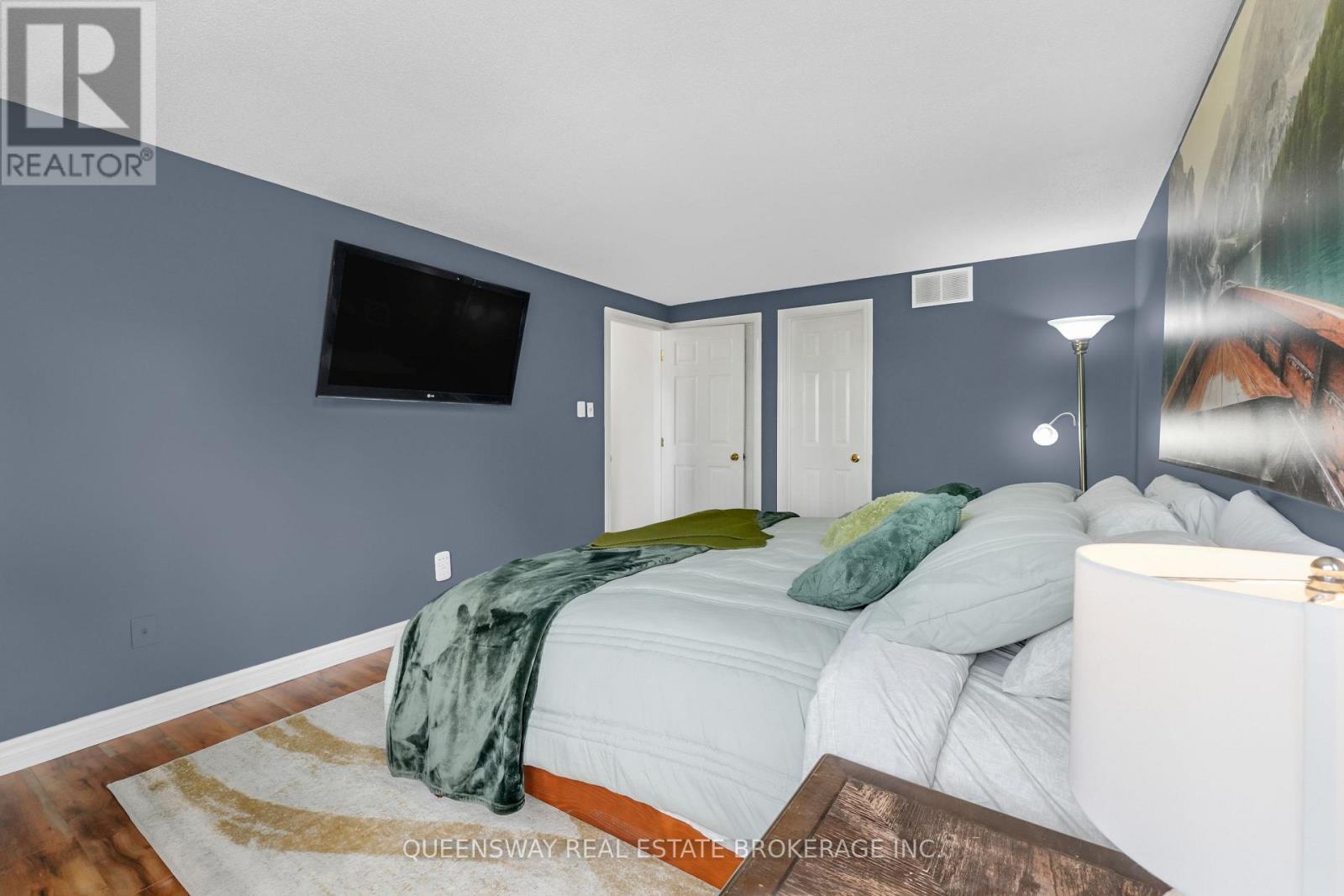 46 Greenwich Drive, Guelph (willow West/sugarbush/west Acres), Ontario
