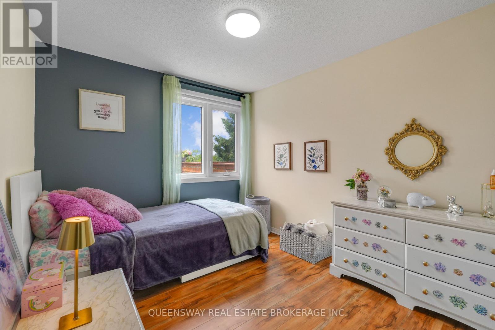 46 Greenwich Drive, Guelph (willow West/sugarbush/west Acres), Ontario