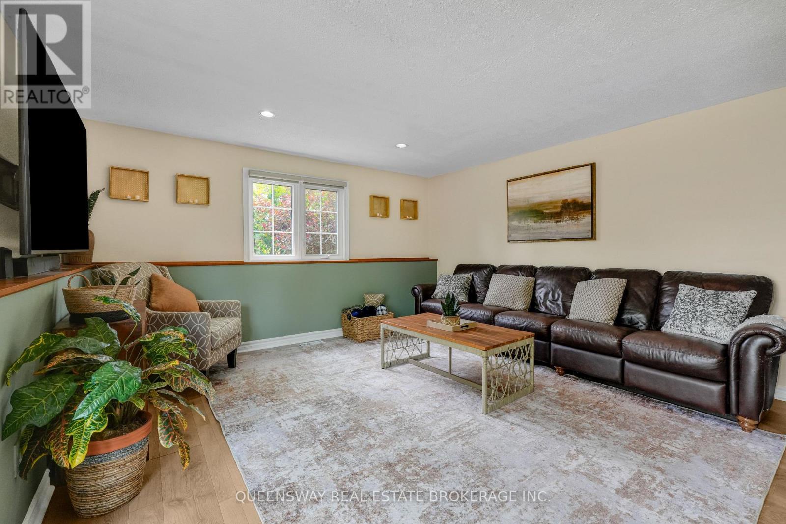 46 Greenwich Drive, Guelph (willow West/sugarbush/west Acres), Ontario