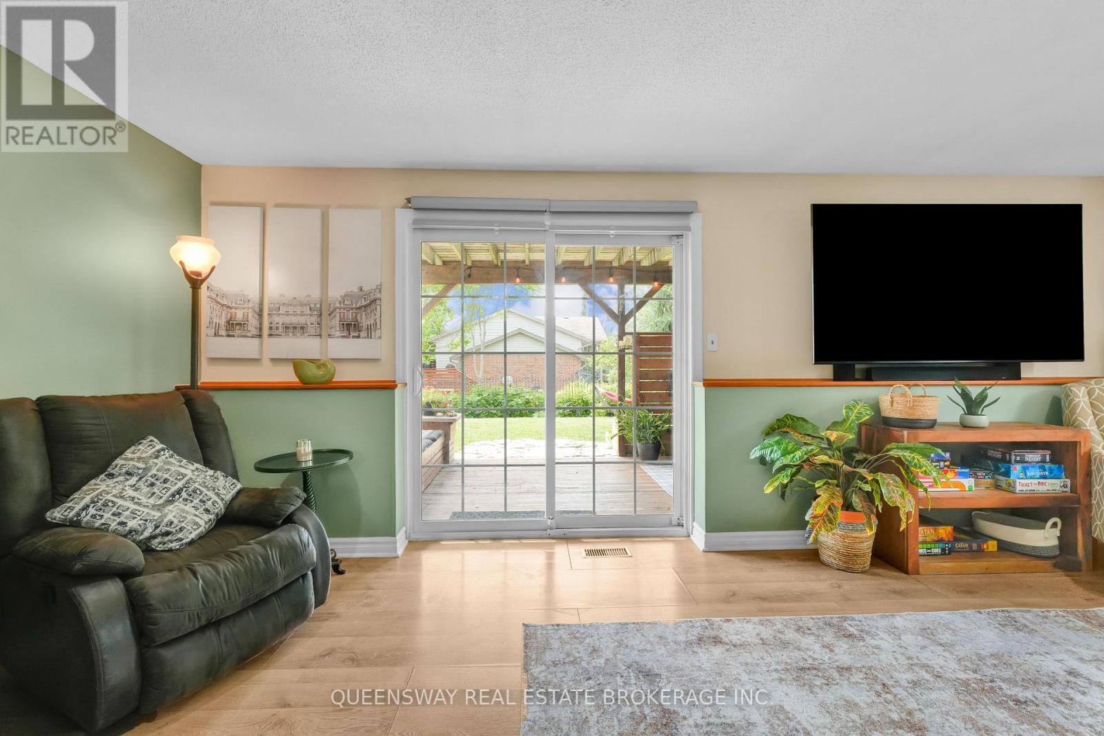 46 Greenwich Drive, Guelph (willow West/sugarbush/west Acres), Ontario