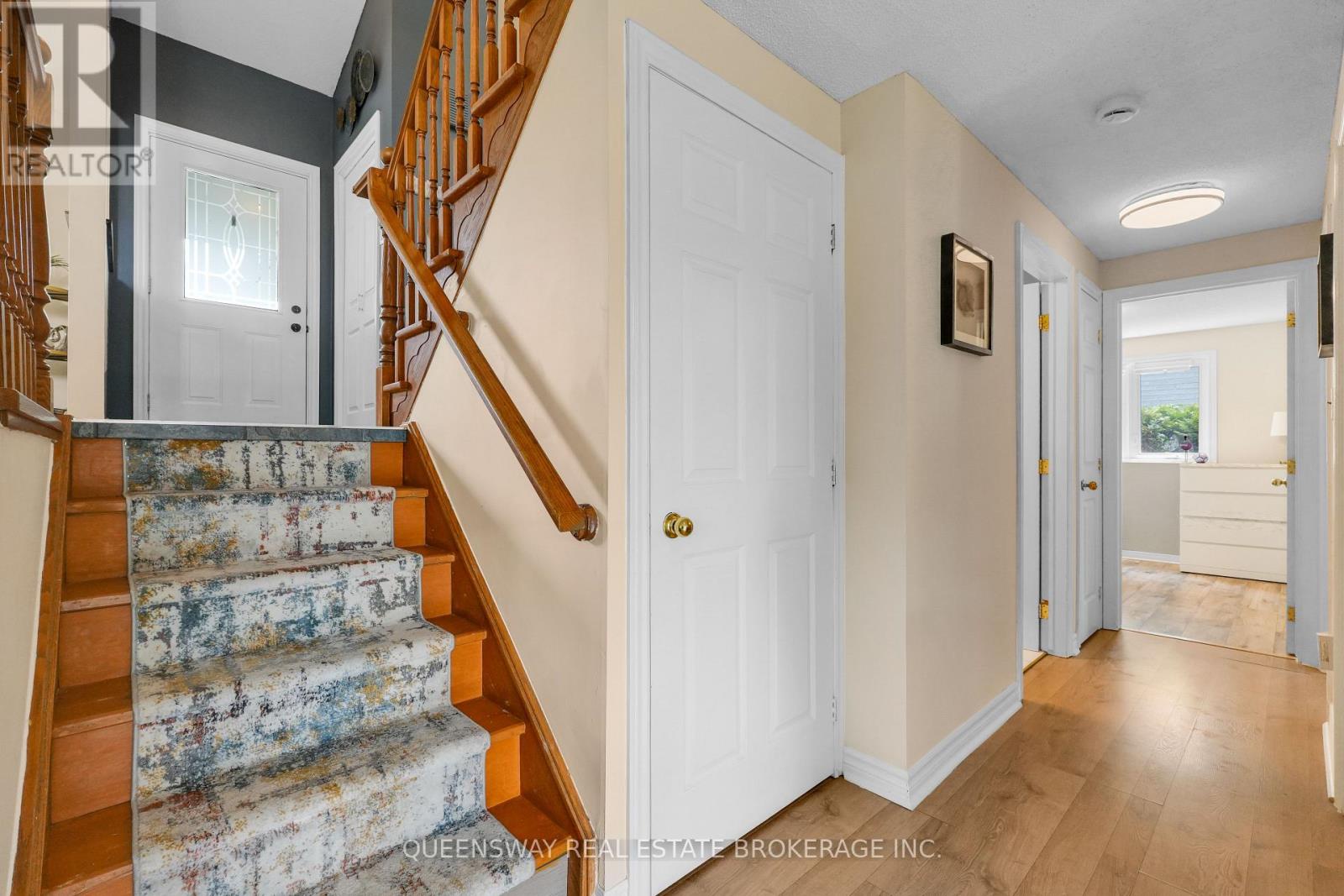 46 Greenwich Drive, Guelph (willow West/sugarbush/west Acres), Ontario