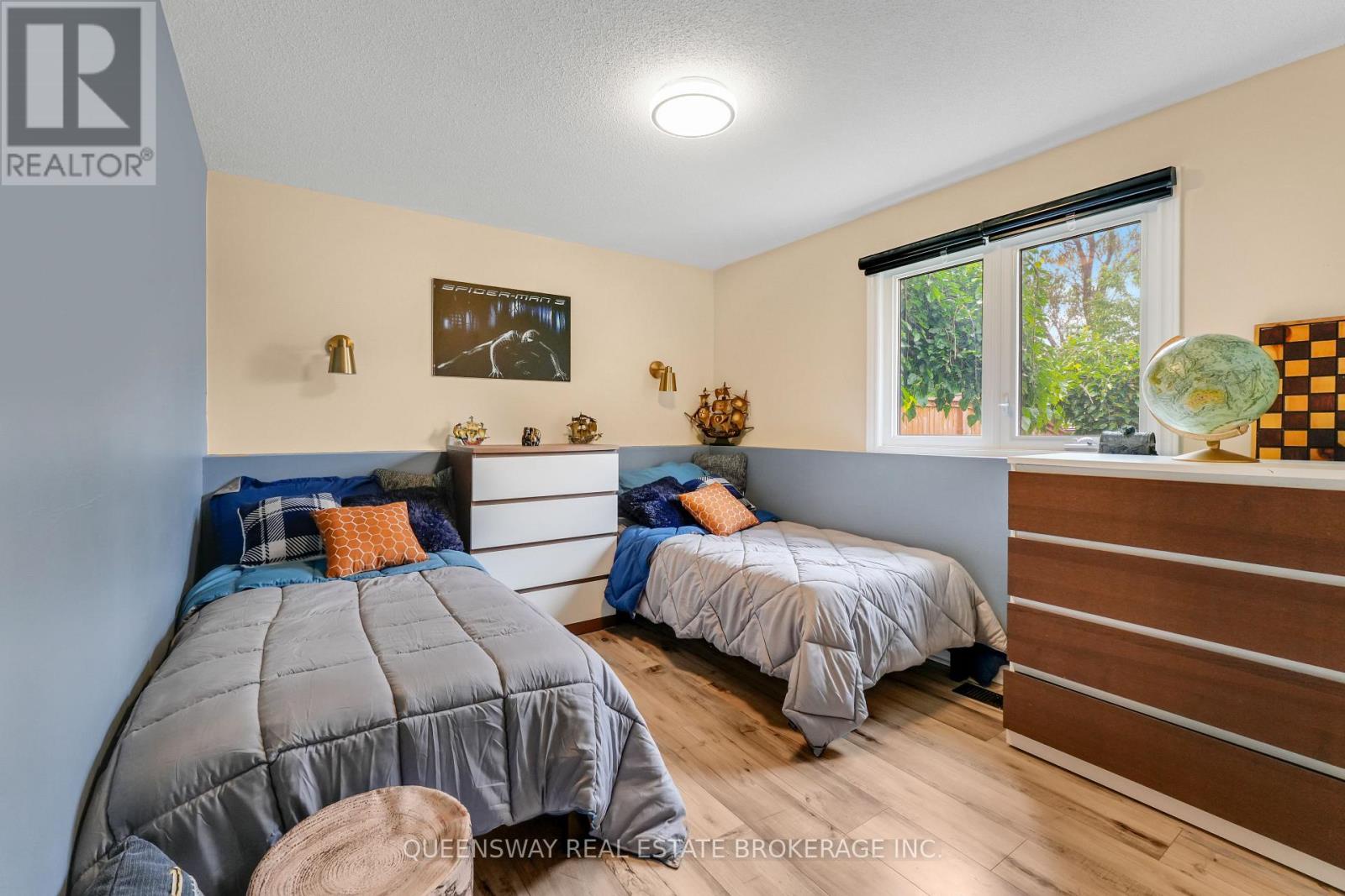 46 Greenwich Drive, Guelph (willow West/sugarbush/west Acres), Ontario
