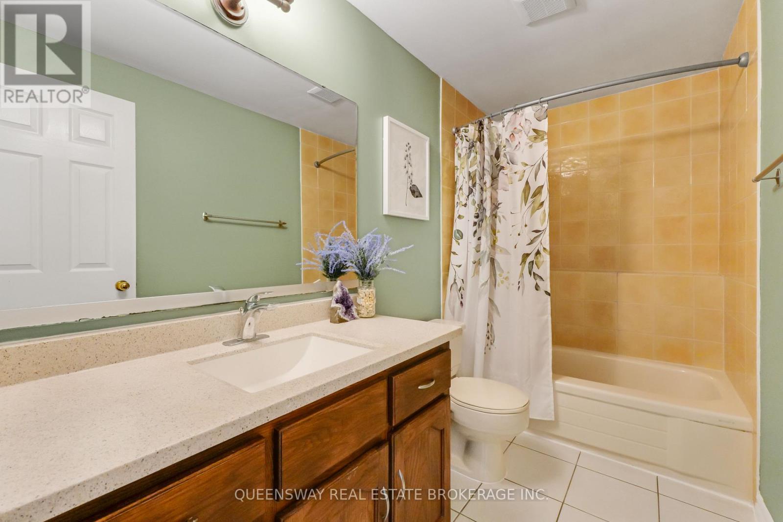 46 Greenwich Drive, Guelph (willow West/sugarbush/west Acres), Ontario