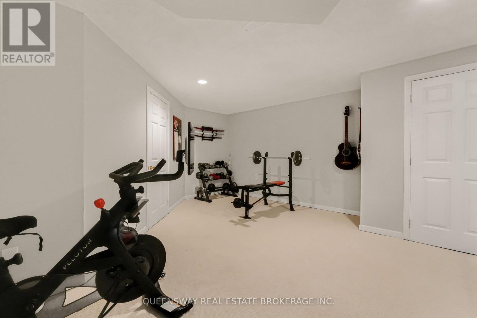46 Greenwich Drive, Guelph (willow West/sugarbush/west Acres), Ontario