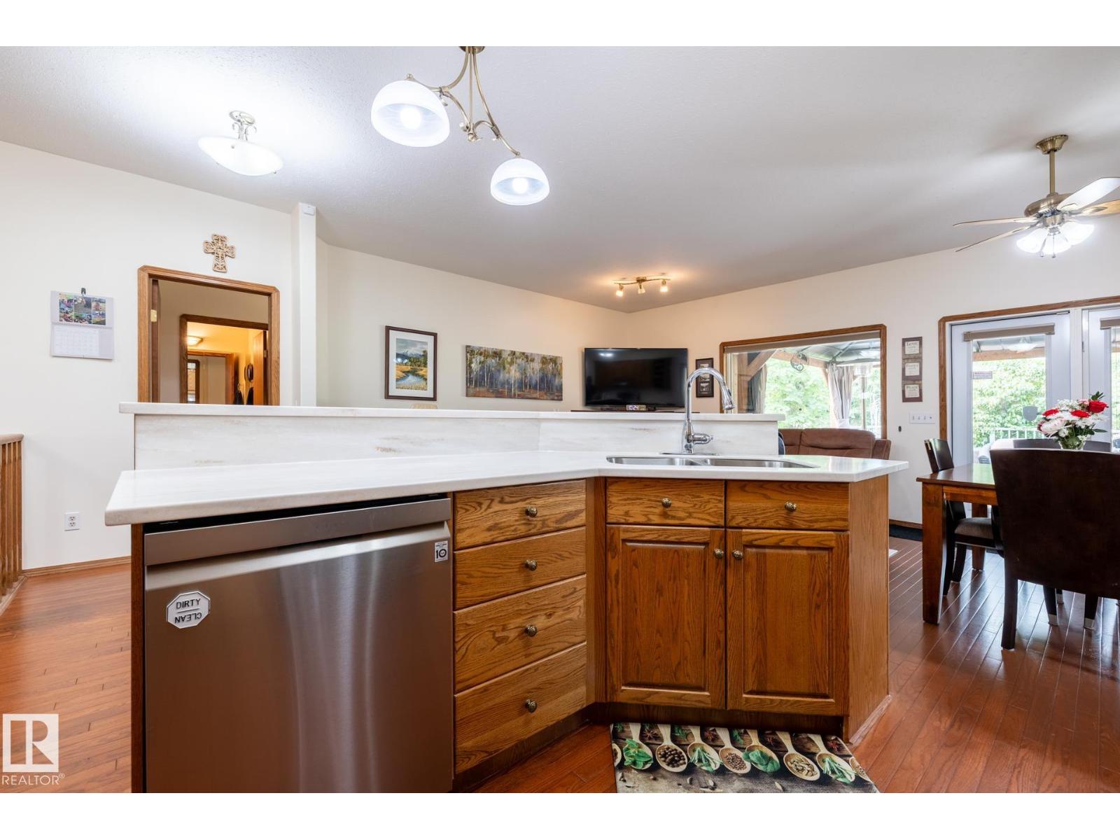 #6 9 Deer Park Dr, Spruce Grove, Alberta