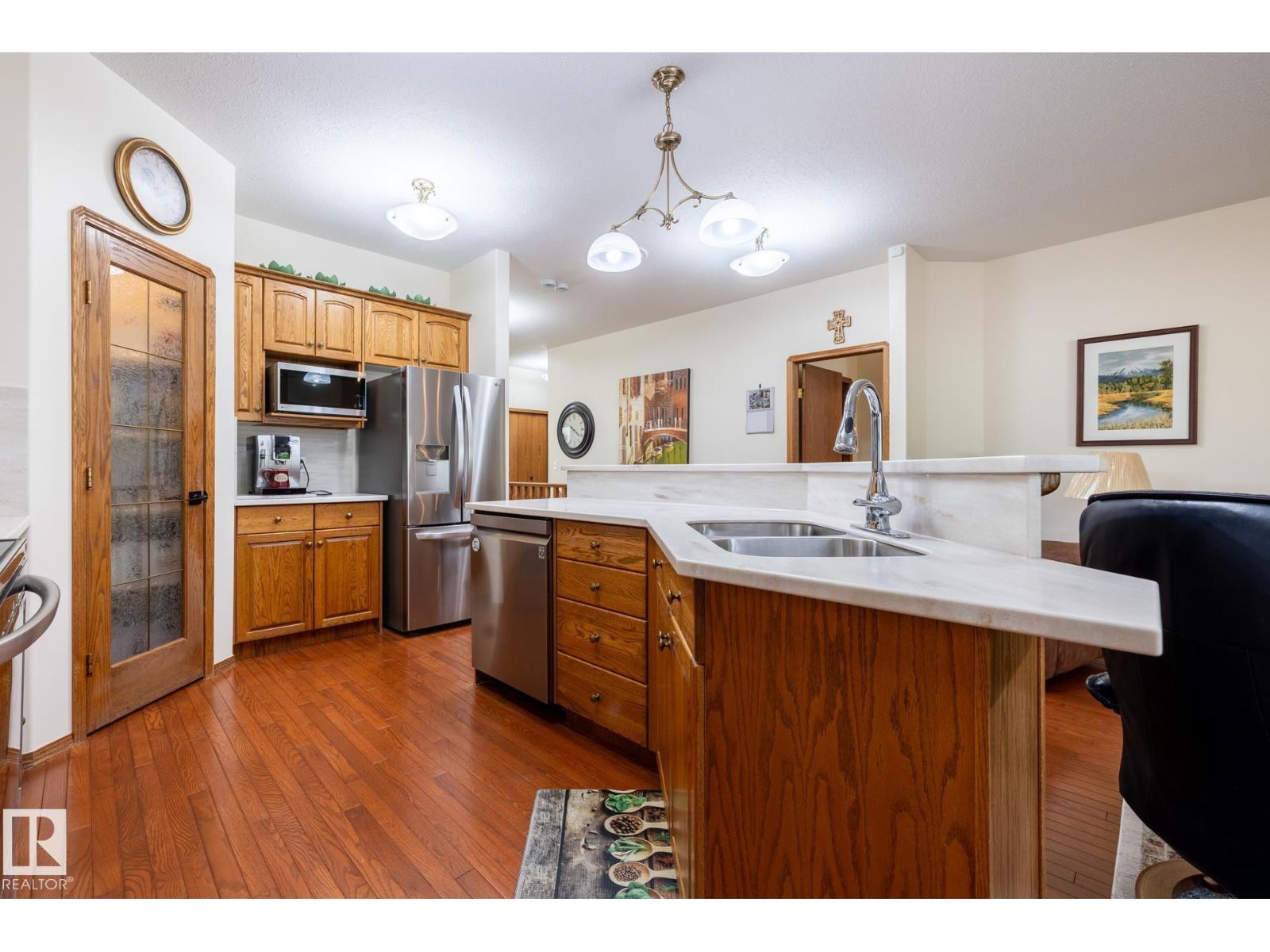 #6 9 Deer Park Dr, Spruce Grove, Alberta