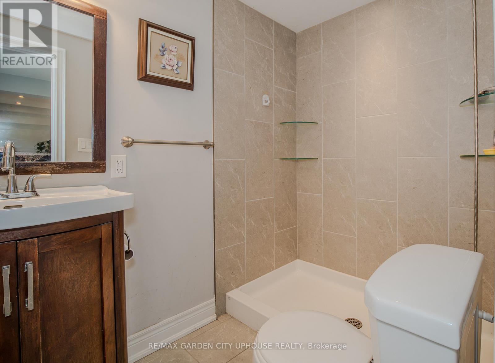 33 Parnell Road N, St. Catharines (vine/linwell), Ontario