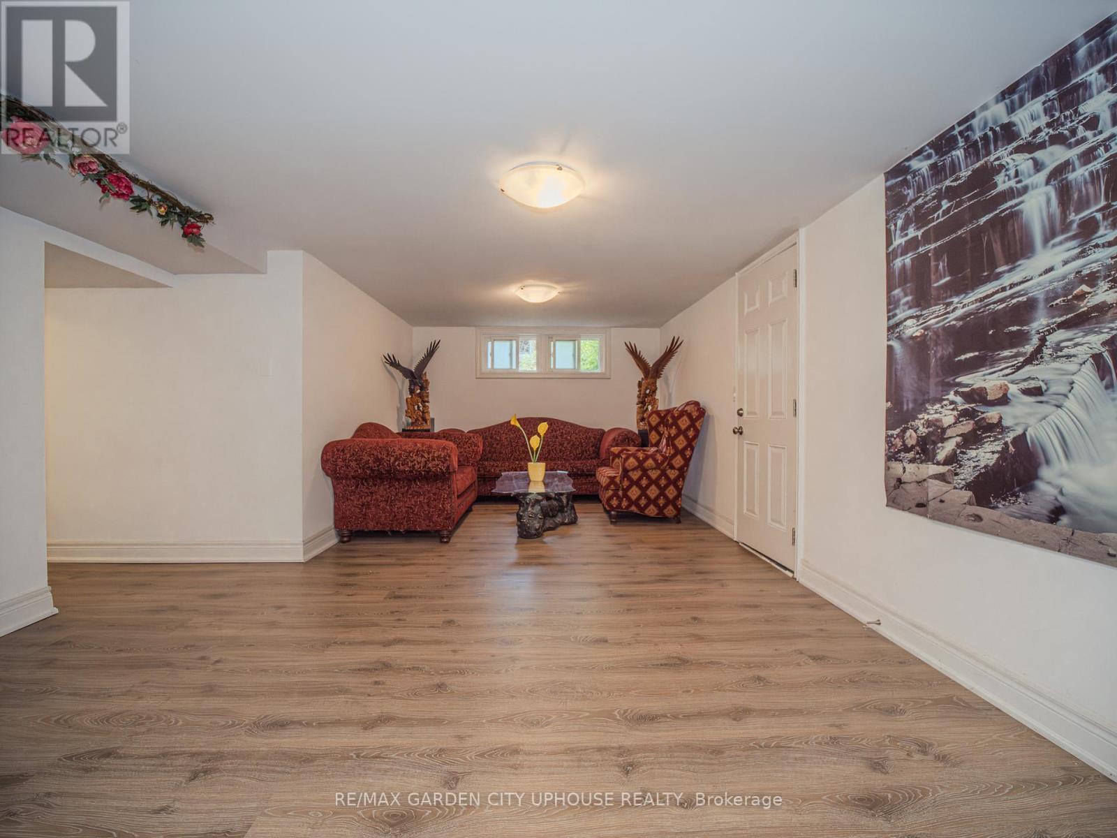 33 Parnell Road N, St. Catharines (vine/linwell), Ontario