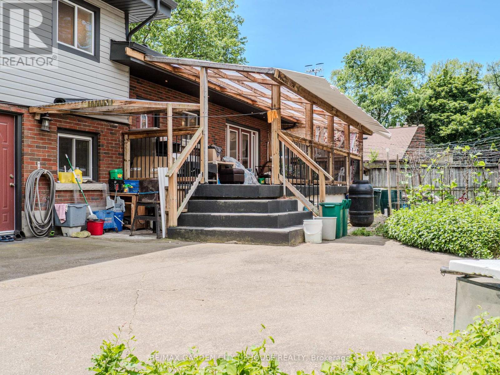 33 Parnell Road N, St. Catharines (vine/linwell), Ontario