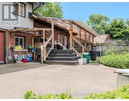 33 PARNELL ROAD N
