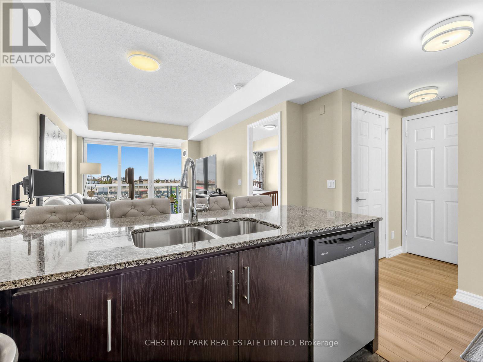 613 - 15 James Finlay Way, Toronto (downsview-roding-cfb), Ontario
