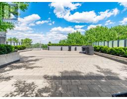 613 - 15 JAMES FINLAY WAY