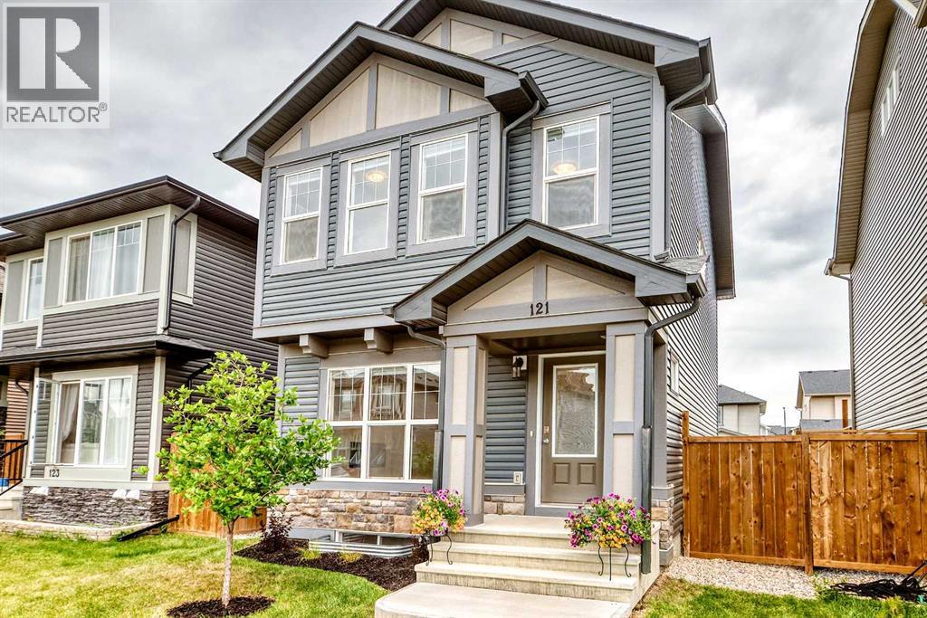 121 Palomino Street, Cochrane, Alberta