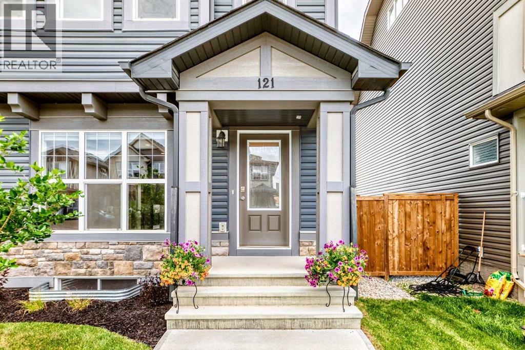 121 Palomino Street, Cochrane, Alberta