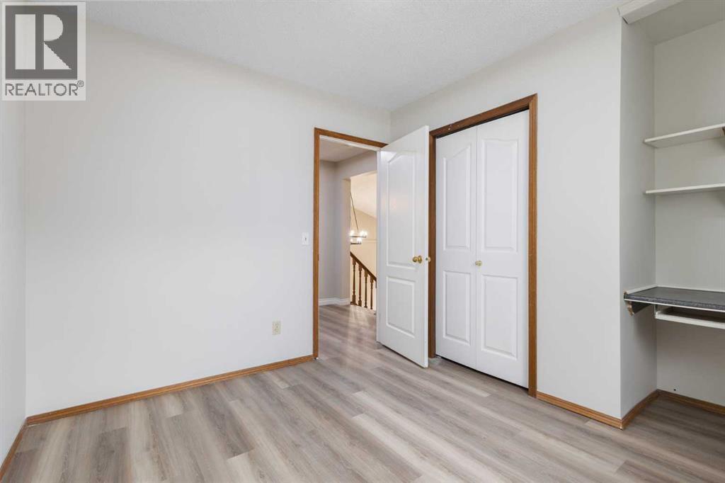 68 Scenic Acres Drive Nw, Calgary, Alberta