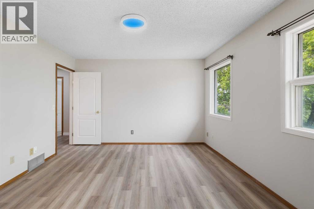 68 Scenic Acres Drive Nw, Calgary, Alberta
