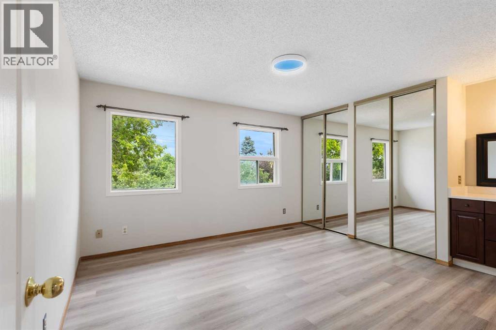 68 Scenic Acres Drive Nw, Calgary, Alberta