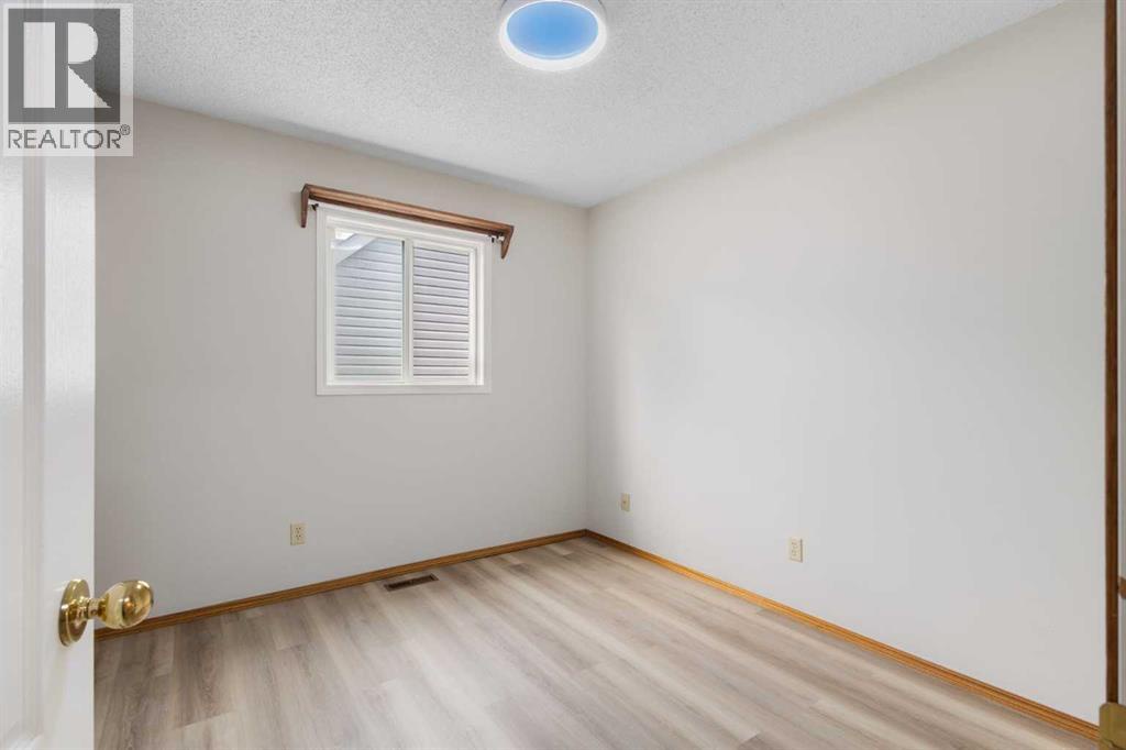 68 Scenic Acres Drive Nw, Calgary, Alberta