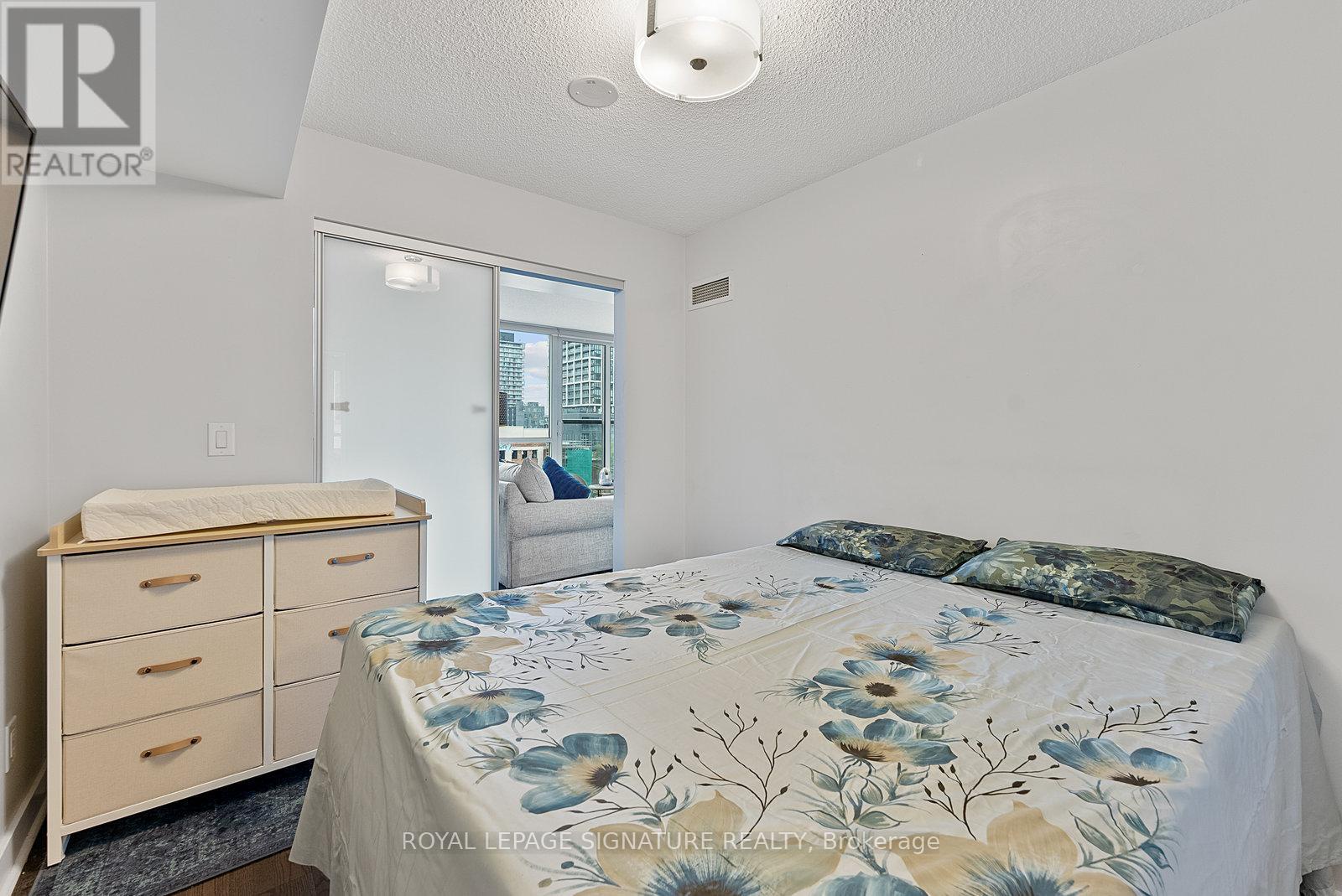 718 - 320 Richmond Street E, Toronto (moss Park), Ontario