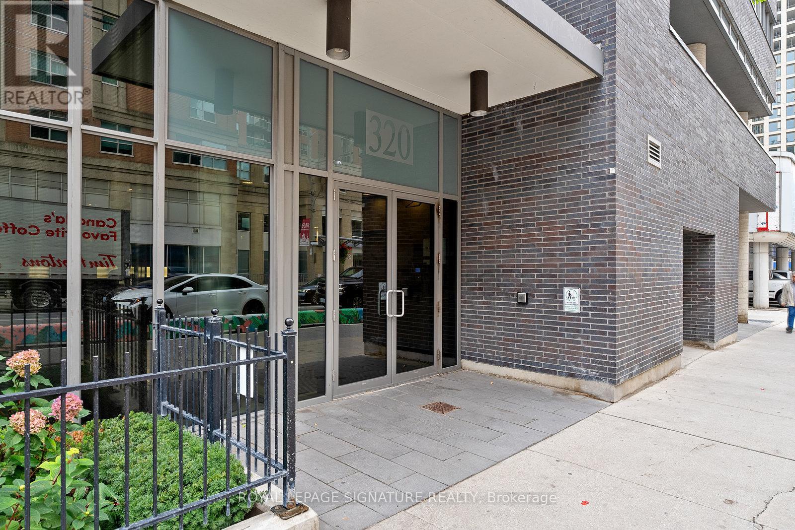 718 - 320 Richmond Street E, Toronto (moss Park), Ontario