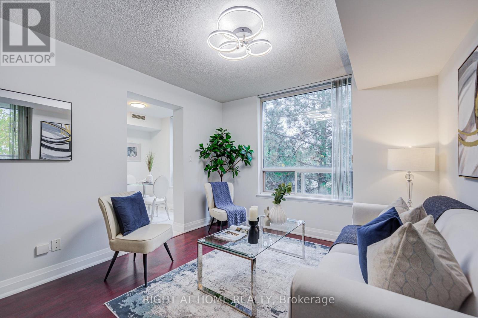 207 - 35 Empress Avenue, Toronto (willowdale East), Ontario