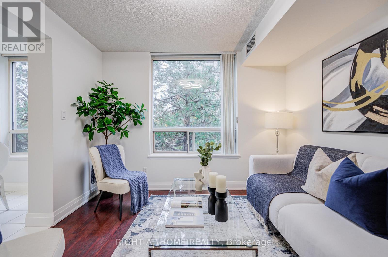 207 - 35 Empress Avenue, Toronto (willowdale East), Ontario
