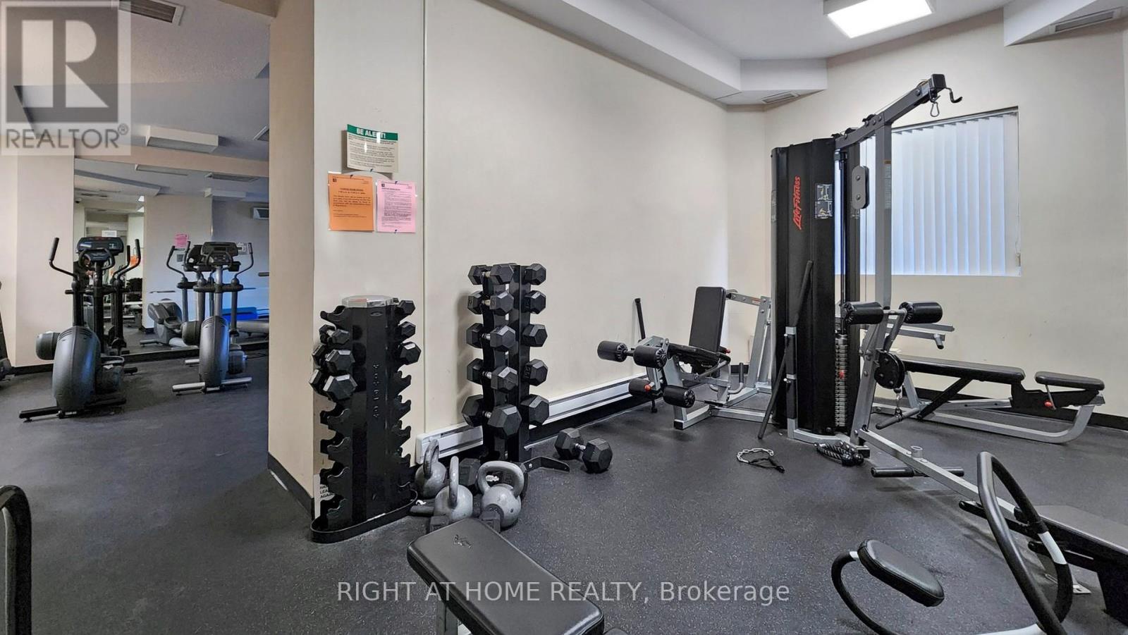 207 - 35 Empress Avenue, Toronto (willowdale East), Ontario