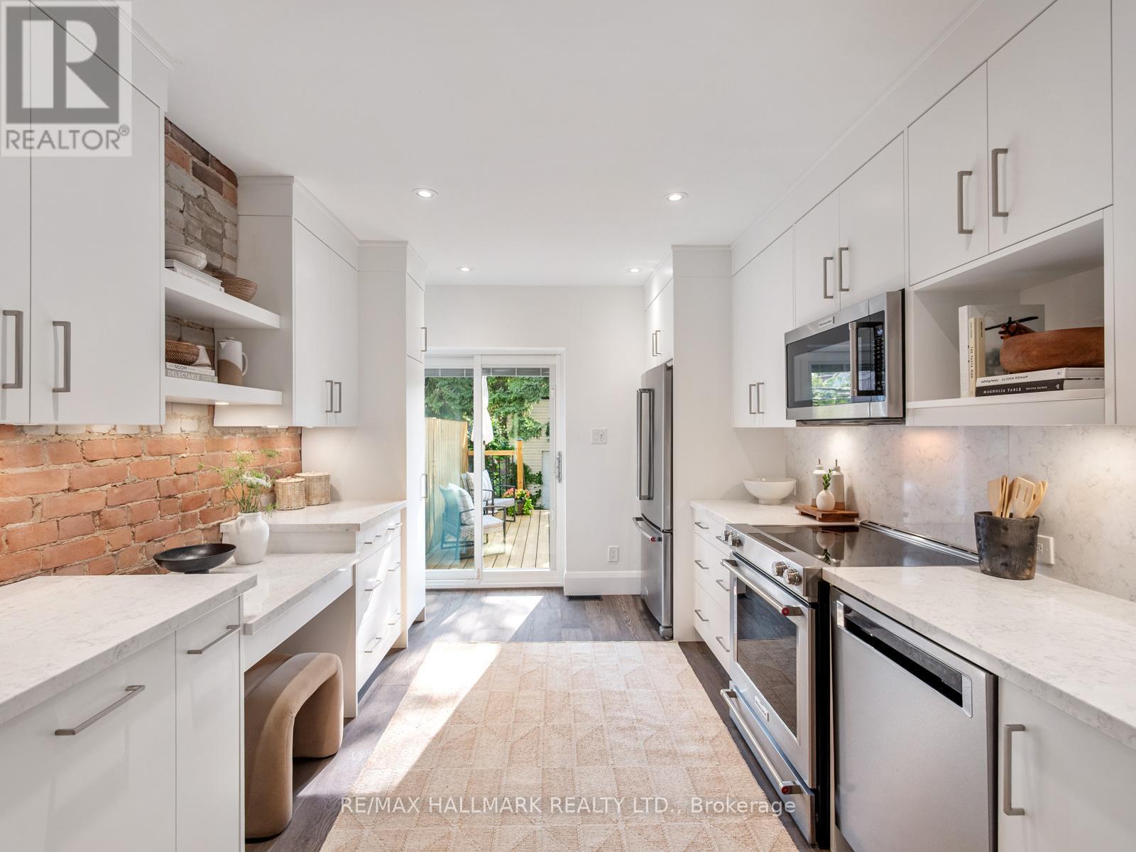 42 Arundel Avenue, Toronto (playter Estates-danforth), Ontario