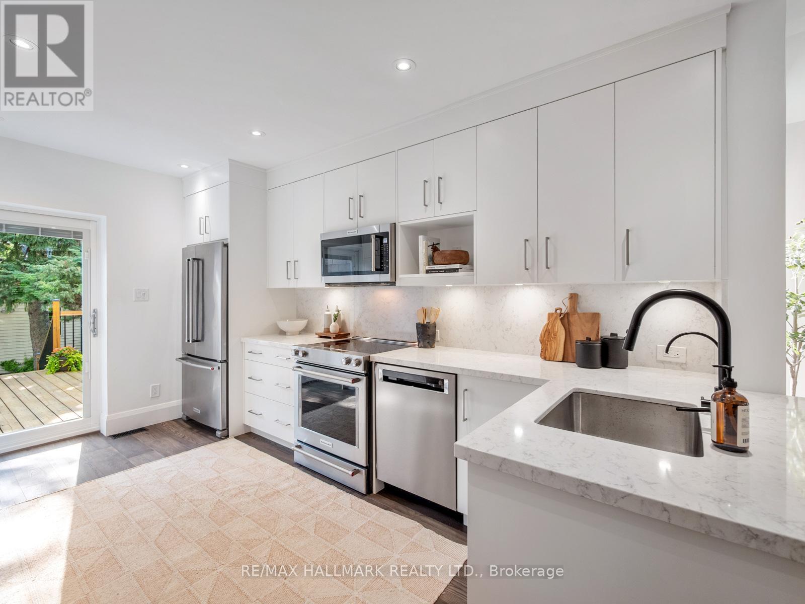 42 Arundel Avenue, Toronto (playter Estates-danforth), Ontario