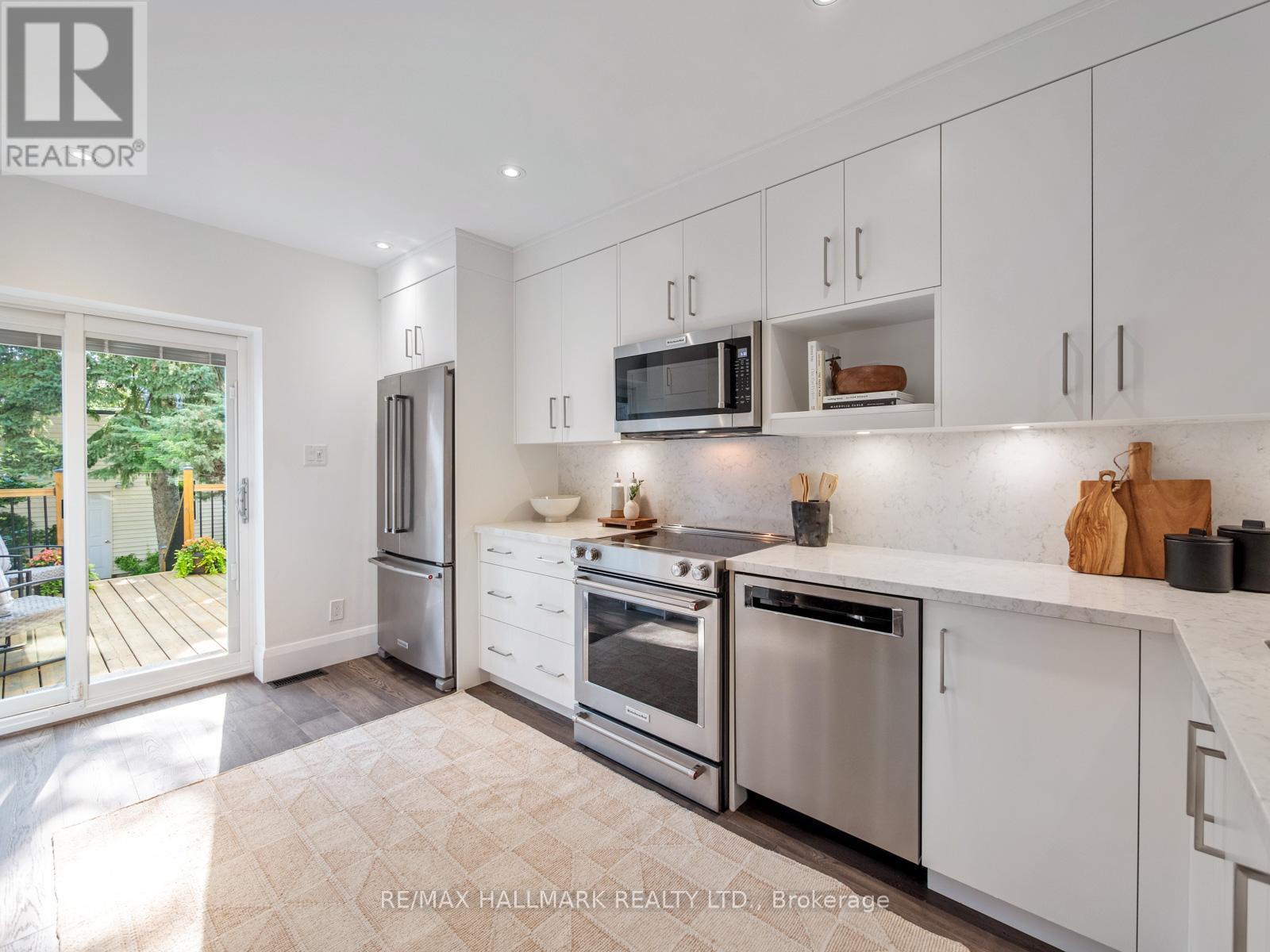 42 Arundel Avenue, Toronto (playter Estates-danforth), Ontario