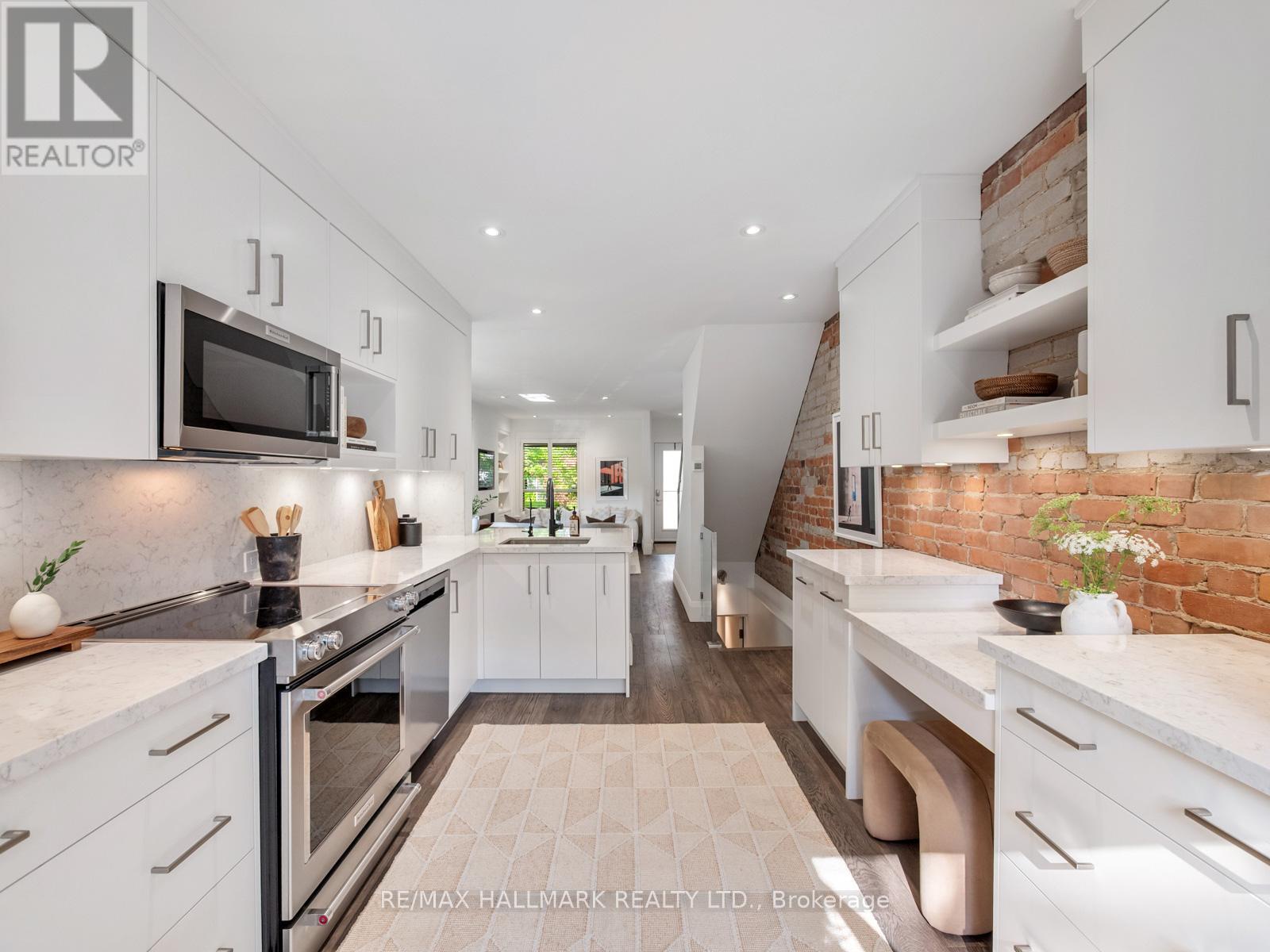 42 Arundel Avenue, Toronto (playter Estates-danforth), Ontario