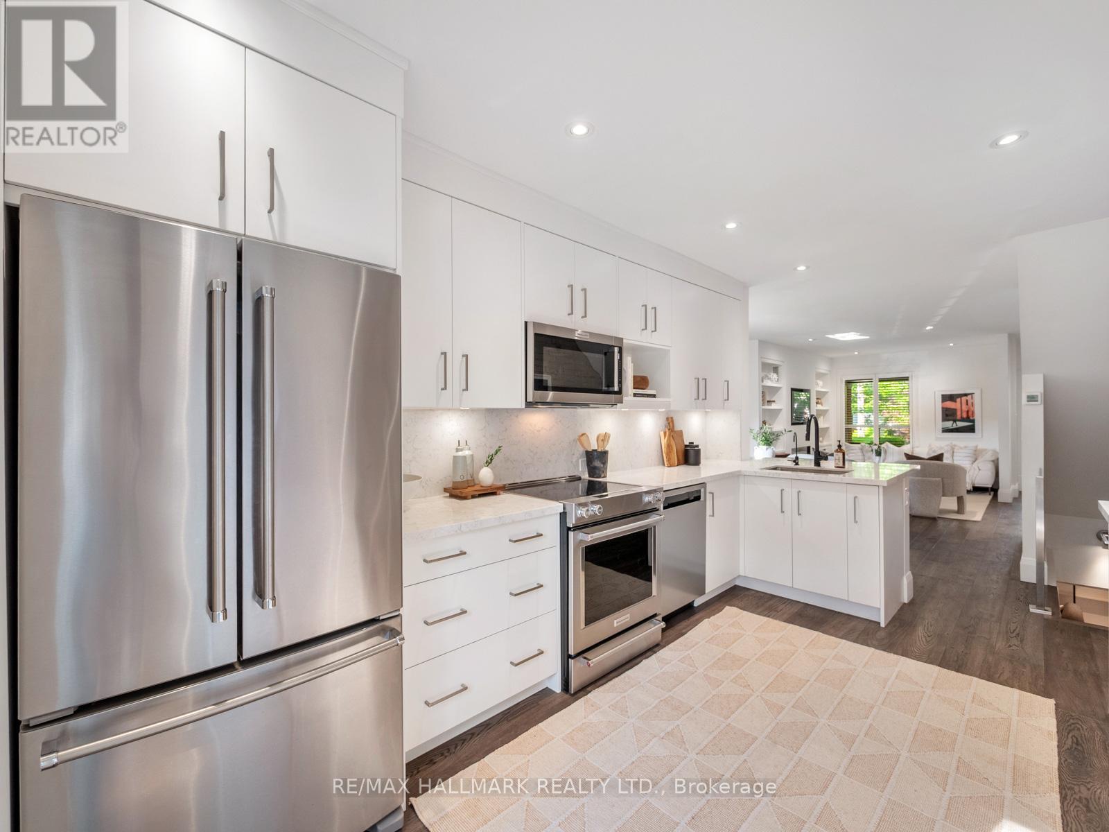 42 Arundel Avenue, Toronto (playter Estates-danforth), Ontario